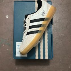 Adidas Gazelle - Bad Bunny Size 5 M
