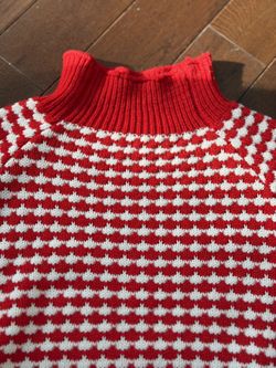 Women’s Like New Size Medium, Valentine’s Red and White Sweater $15