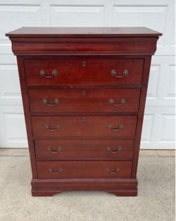 Cherry Wood 5-Drawer Tall Dresser Chest