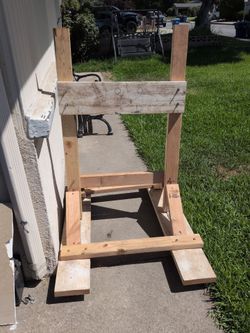 Boat motor stand