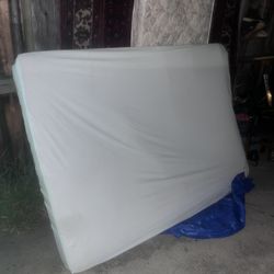 $20 Full Size Mattress 