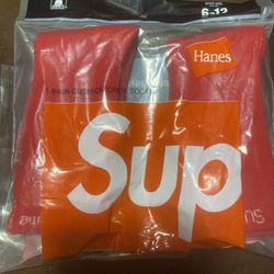 Supreme Socks
