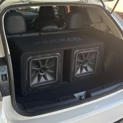 Kicker Dual L7 Subwoofer and Kicker Amplifier