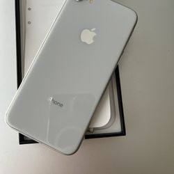 Iphone 8 Silver 64GB ANY CARRIER