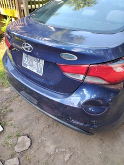 Car 2014 Hyundai Elantra