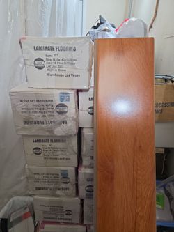 $299 Brand New Laminate Flooring (355.49 square feet)