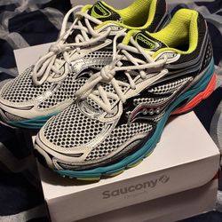 Saucony ProGrid Omni 9