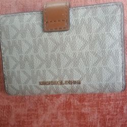 Micheal Kors Wallet 