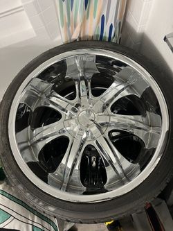 22s 5 Lug Blk Are 5-120 N Crome Are 5-115 N Also 5-120