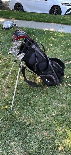 Nike Golf Bag with Jack Nicklaus and Tour Golf Clubs