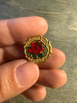 Vintage Masonic Widow California Lapel Pin