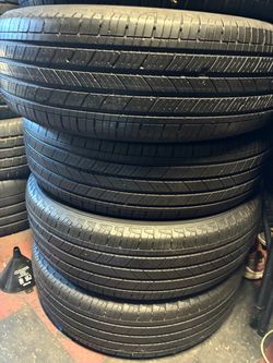 225/65/17 Michelin used set
