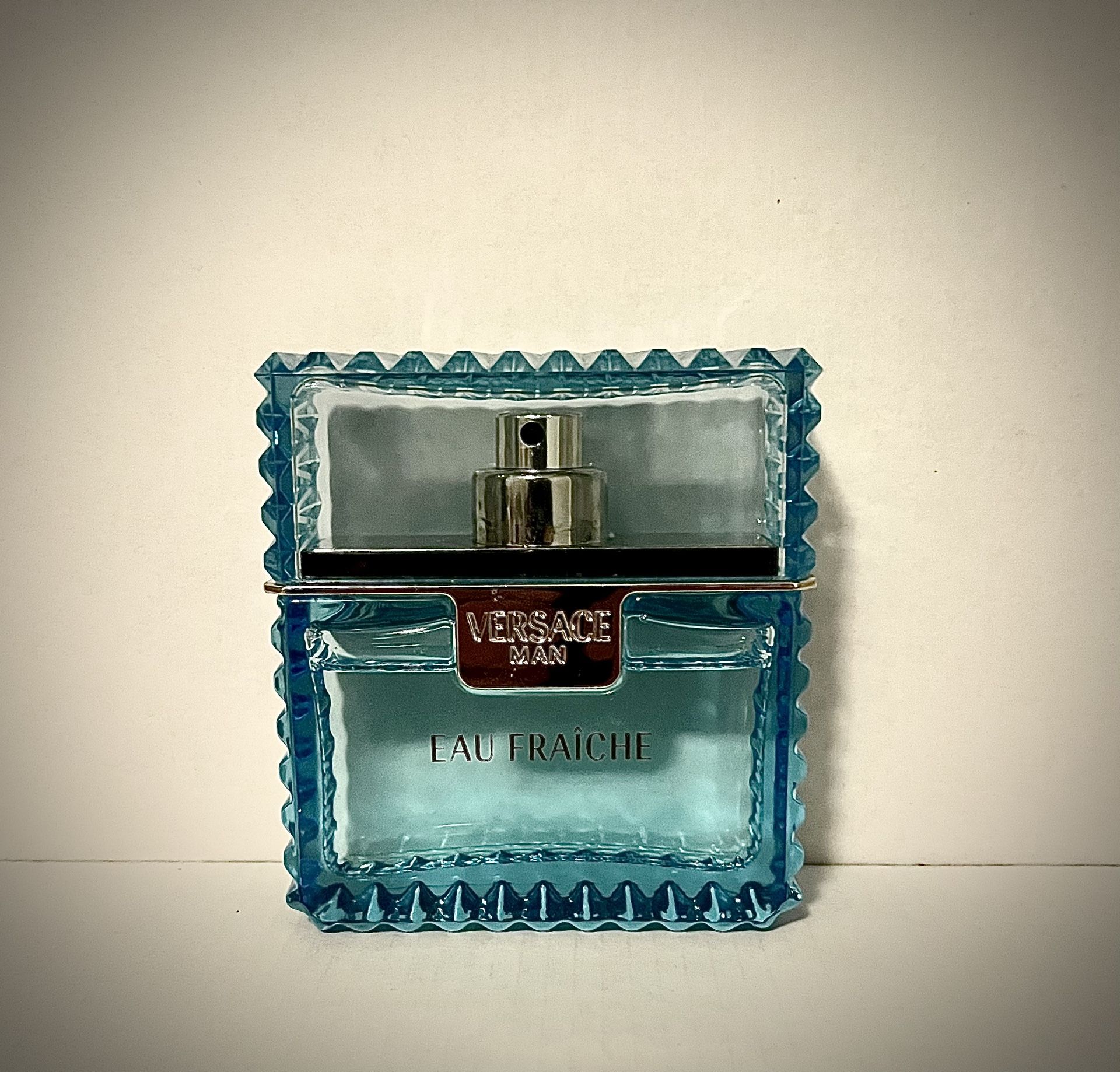 Versace Man Eau Fraîche Cologne
