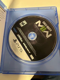 Call of Duty MW2 PS5 in Jedi Survivor Box