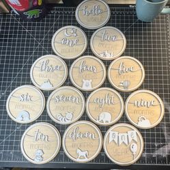 Baby Wood Milestones Props