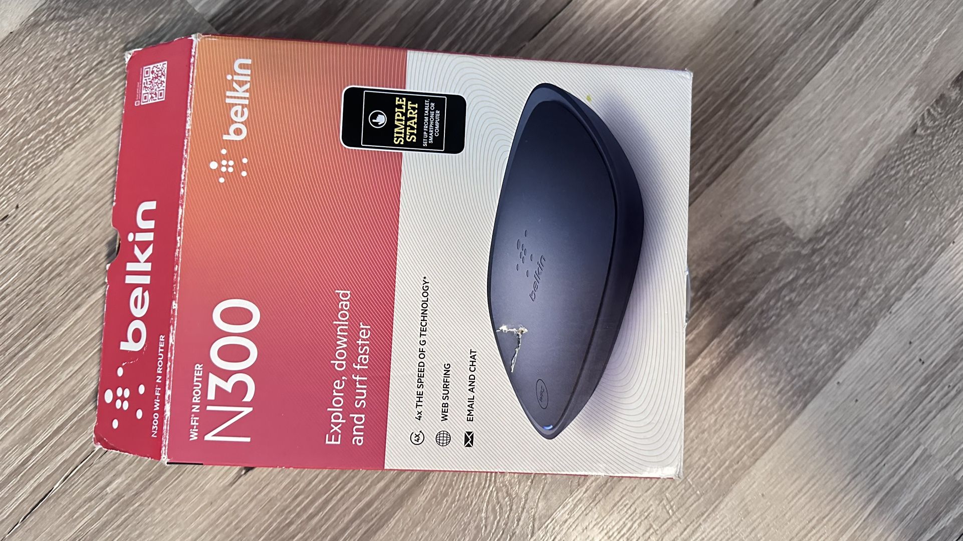 Belkin N300 Wi-Fi N Router 300 Mbps 4-Port 10/100 2.4 GHz Wireless