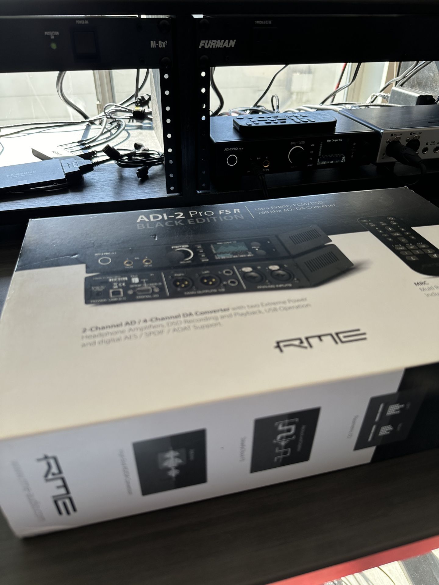RME ADI-2 Pro FS R Black Edition