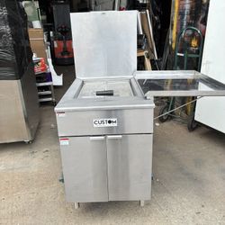 New doughnut fryer 