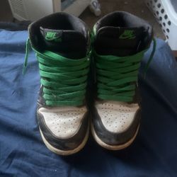 Jordan 1 Retro High OG Size 4.5Y