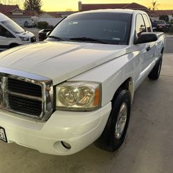 2007 Dodge Dakota