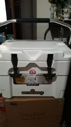 Igloo cooler