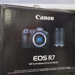 Canon R7 Camera Kit
