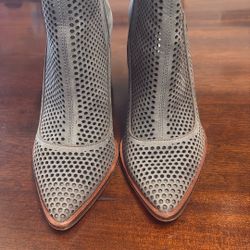 Women’s Heel Booties