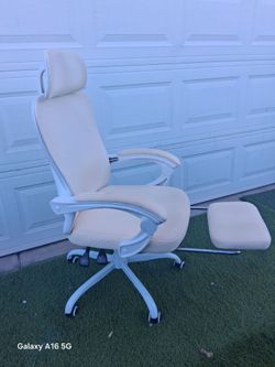 office chair in good condition