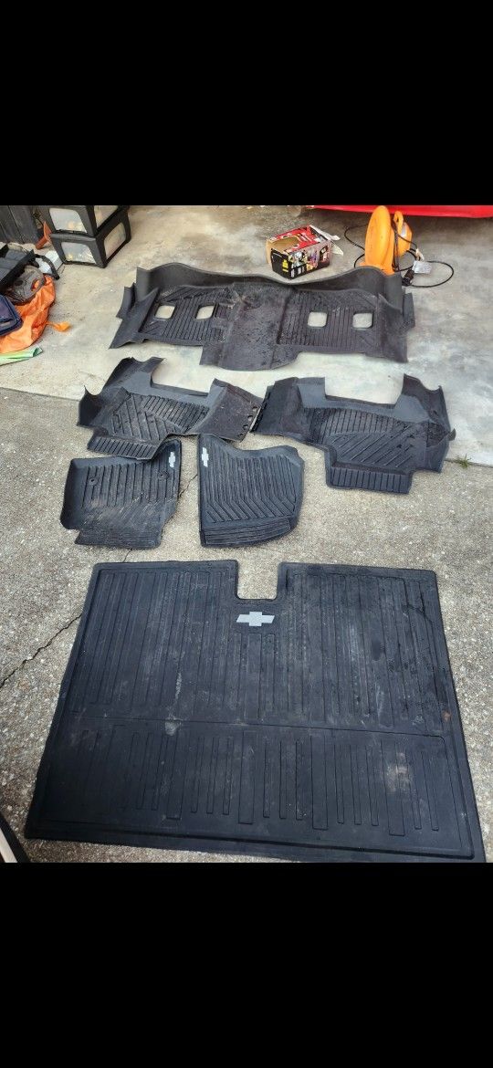 Chevy Suburban Weather Proof Mats