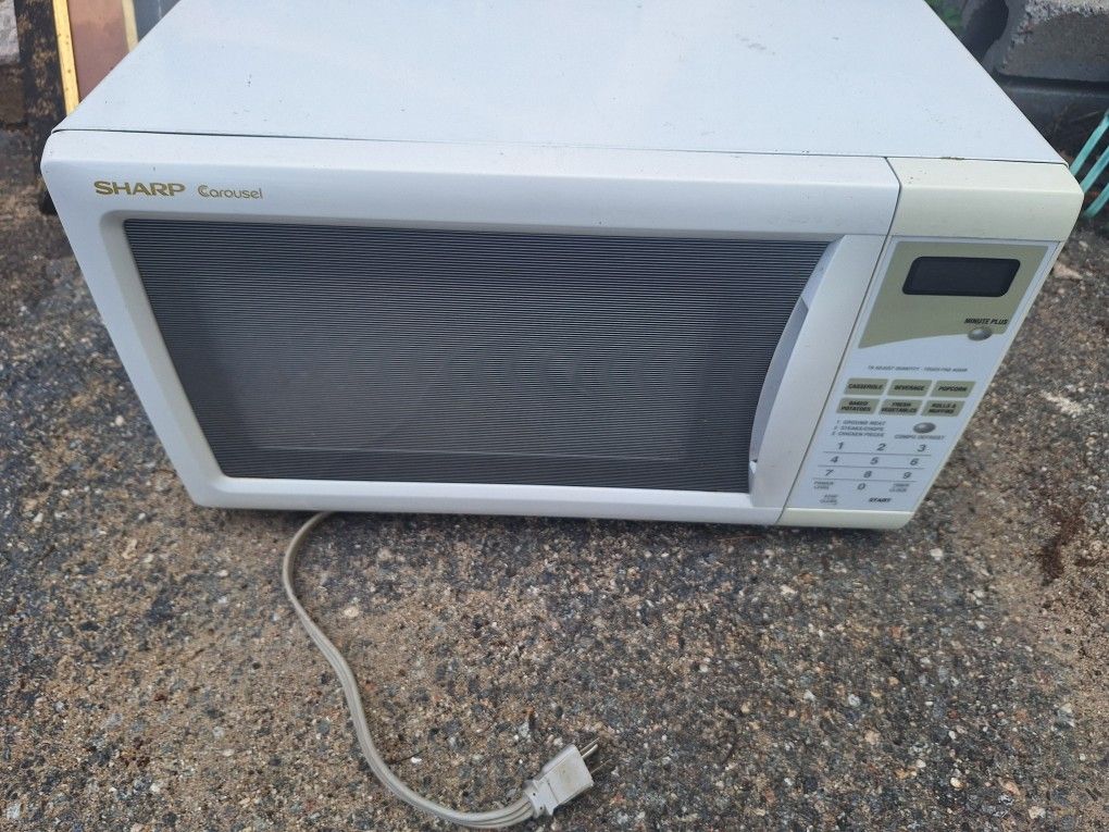 SHARP CAROUSEL MICROWAVE. 