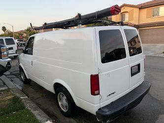 1999 GMC Safari/ Astro Cargo