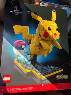 LEGO Pokémon Pikachu and Poké Ball Set 72152