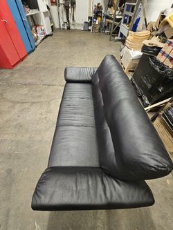 Couch 82"