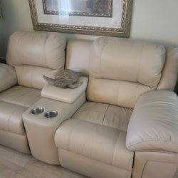 Like New Leather Electric Reclining Sofa 