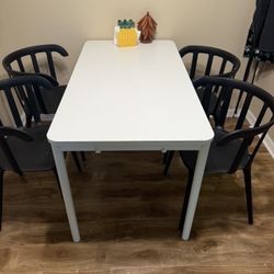 Dinning Table