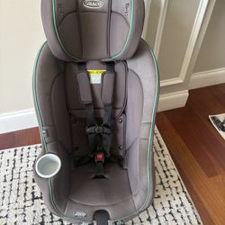 Graco Car/booster Seat. 
