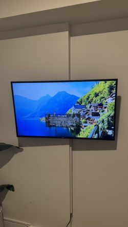 43 Inch LG Tv With Swivel Wall Mount