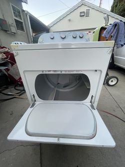 Whirlpool Washer And Dryer High Efficiency Or Electric Dryer As Well. 