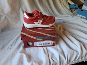 New Boy Tennis Size 6 1/2
