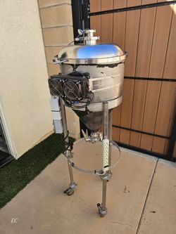MoreBeer! 14 Gallon Stainless Conical Fermenter
Model: MB_CON112