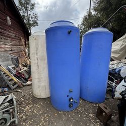 300gal Water Tanks