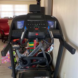 Horizon Fitness 7.0 AT Treadmill 