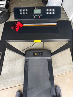 UREVO Portable Folding Treadmills for Home, Max 3.0 HP Workout Running Walking Treadmill with 12 Pre Set Programs and Wider Tread Belt, Adjustable Dis