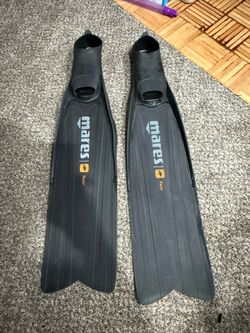 Mares free diving spearfishing fins