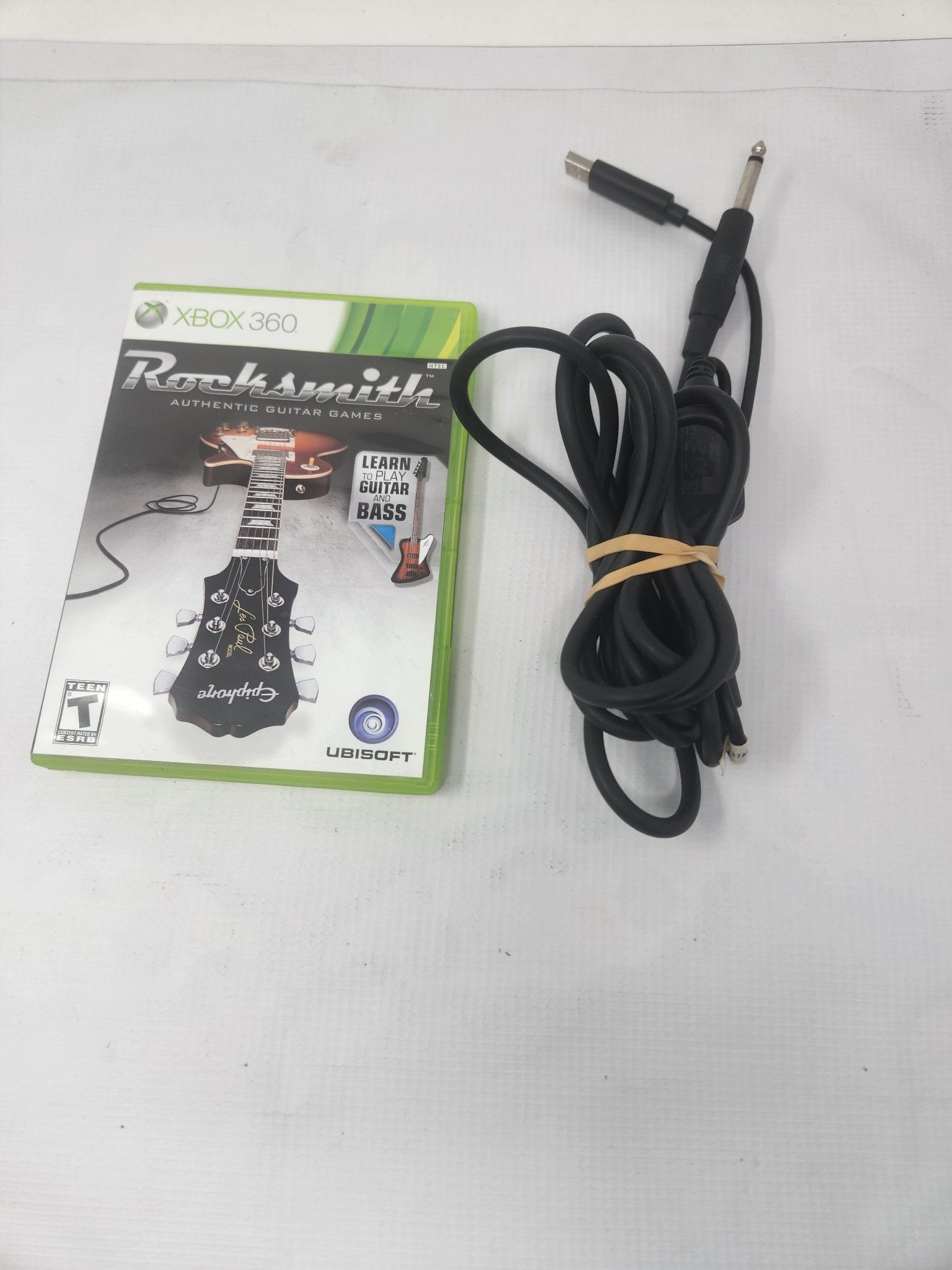 Rocksmith Authentic Guitar Games (Microsoft Xbox 360, 2012) w/ Real Tone Cable