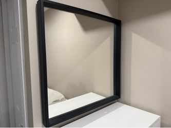 Black mirror