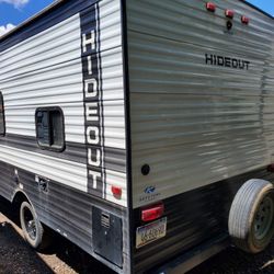 2022 Keystone 18 ft bunkhouse lightweight trailer sleep 6
