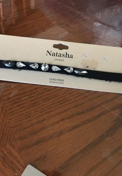 Natasha black leather 7 rhinestone stones choker