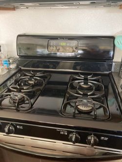 Frigidaire Gas Range Stove Oven -- WORKS GREAT!
