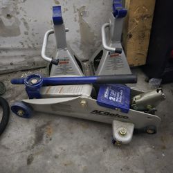 ACDelcoVehicle Jack W/ Stands